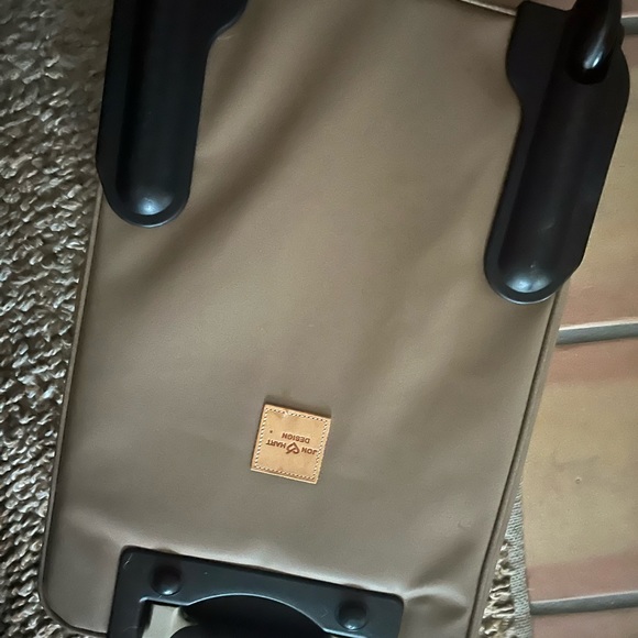 Tan - Picture 2 of 4